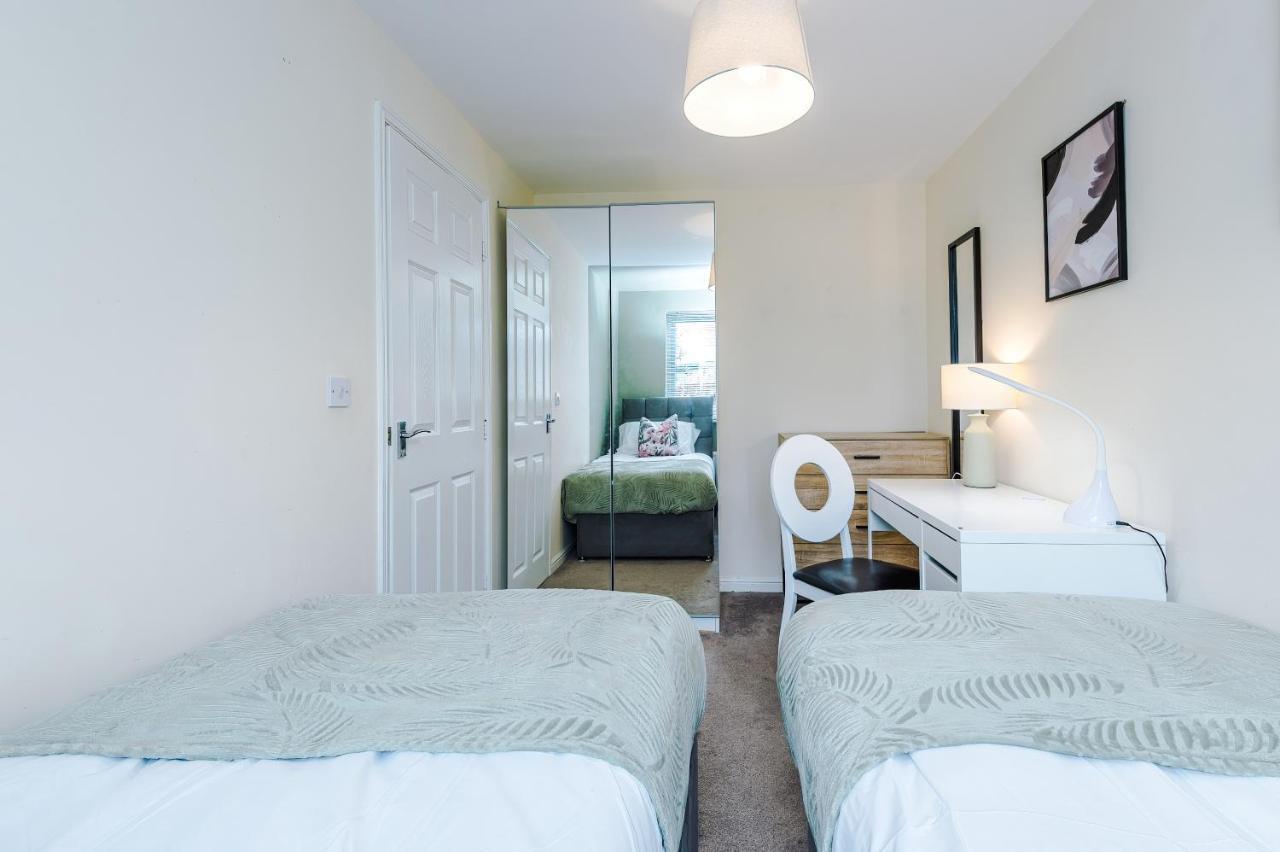 Chic 2 Bed House With Garden & Free Parking Villa Manchester Dış mekan fotoğraf