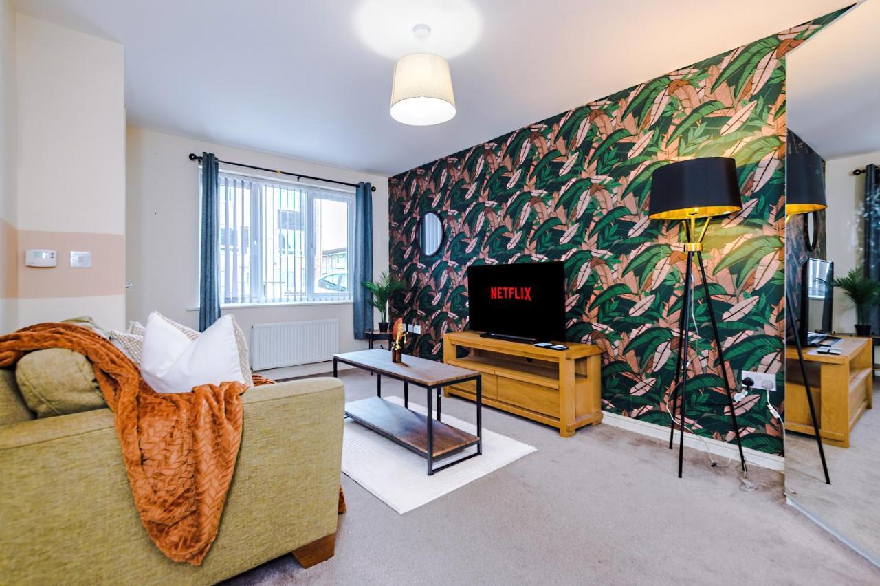 Chic 2 Bed House With Garden & Free Parking Villa Manchester Dış mekan fotoğraf